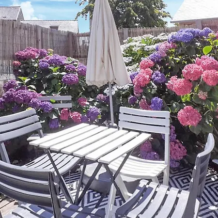 2 Bedroom In Vakantiehuis Taden